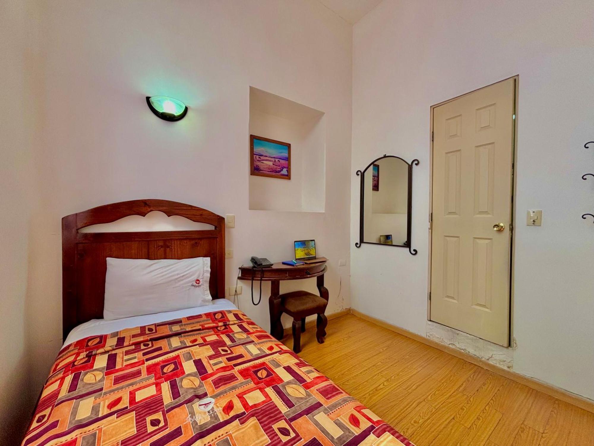 Hotel La Alhondiga プエブラ エクステリア 写真